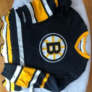 Boston Bruins Mitchell and Ness Hockey sweater
